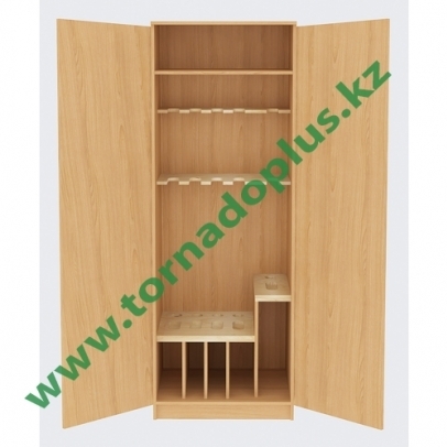 MH 1044. Пирамида для четырех СВД и одного РПГ. 800х530/380х1960